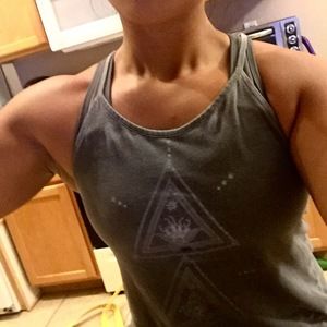 Meet your Posher, Abigail